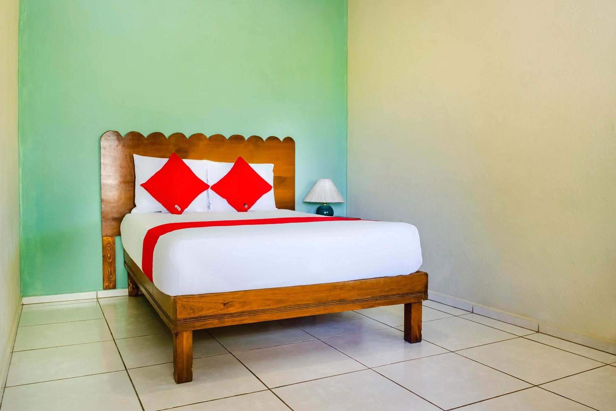 Oyo Hotel Miramar, Loreto Loreto  Buitenkant foto